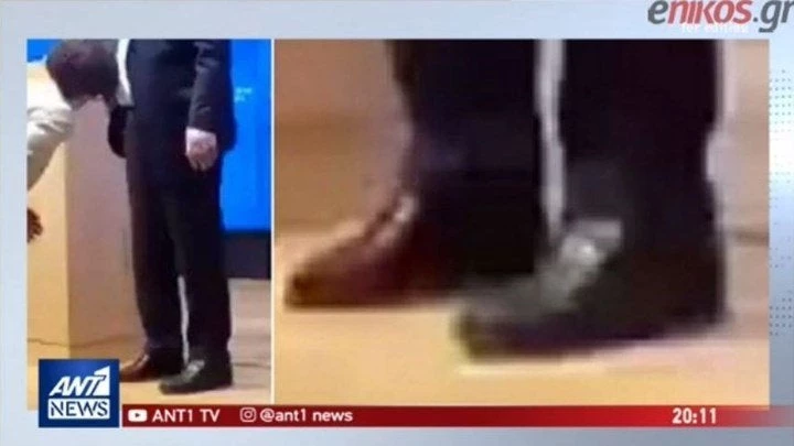 Και γιαυτό η ισχιαλγία φταίει; Με παπούτσια διαφορετικού χρώματος εμφανίστηκε ο Γιούνκερ (βίντεο)